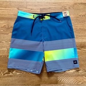 VANS Era Men’s 32 Board Shorts Swim Trunks YNA Blue NEW